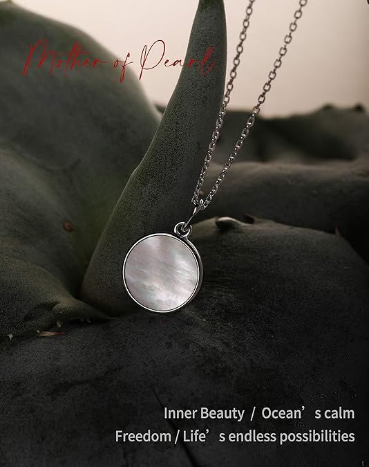 12mm Mother of Pearl Round Pendant Necklace